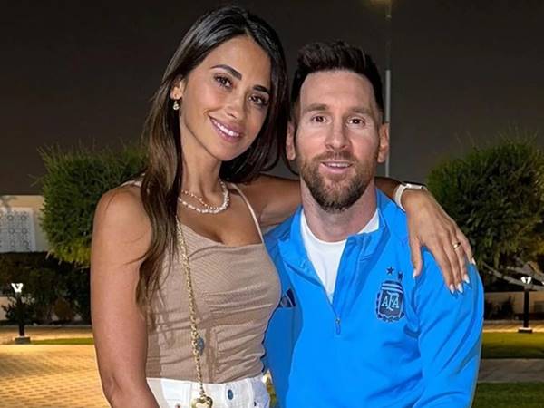 Vợ Messi là ai?