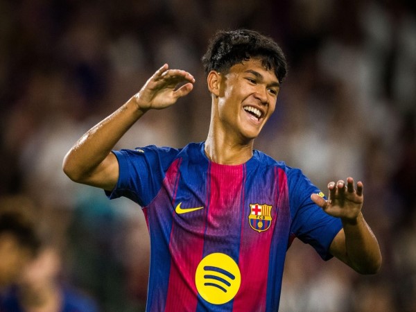 Hansi Flick và canh bạc mang tên “tuổi 17” Hansi Flick và canh bạc mang tên “tuổi 17”