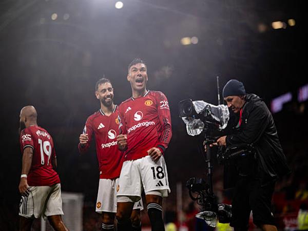 Chuyển nhượng MU: Cú quay xe mang tên Casemiro