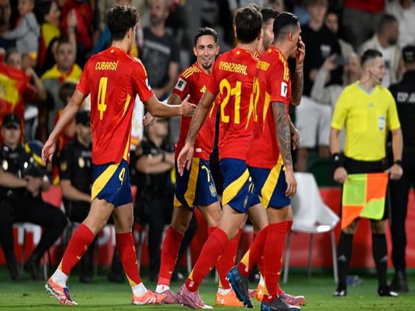 Sức mạnh kết hợp giữa kinh nghiệm và tài năng trẻ