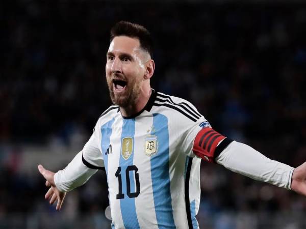 Khám phá những số áo Messi từng mặc trong sự nghiệp