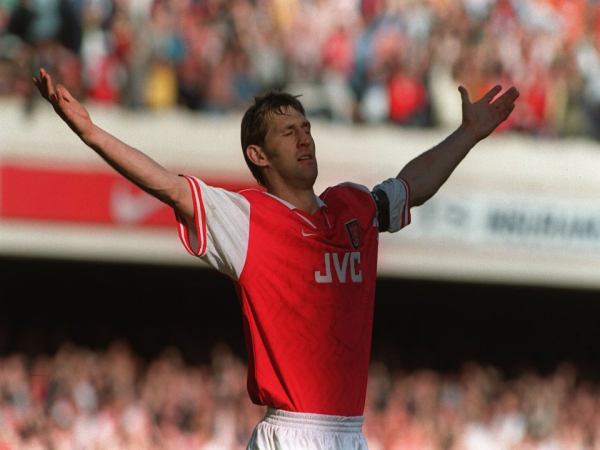 Danh sách hậu vệ Arsenal huyền thoại từ trước đến nay