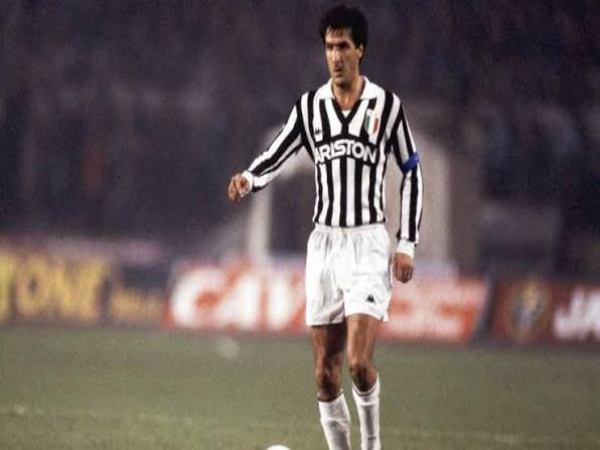 Những hậu vệ Juventus huyền thoại khiến đối thủ e ngại